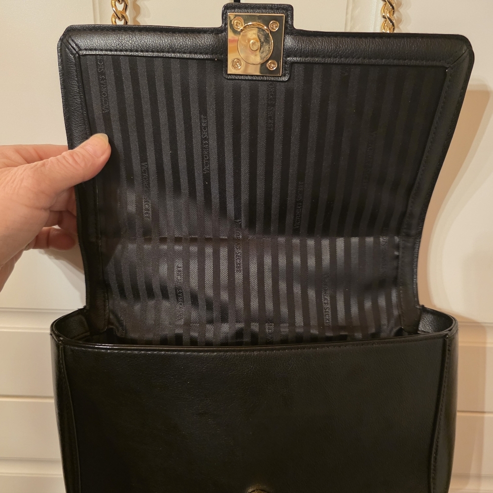 Victoria's Secret Handbag/Purse - Picture 9 of 10